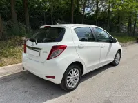 Usata Toyota Yaris Active 69 CV (50 kW) 2012 Bianco Utilitaria