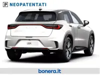 Nuova Lexus LBX 136 CV (100 kW) 2026 Bianco SUV