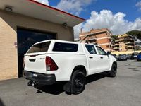 usata Toyota HiLux 2.4 D-4D 4WD 4 porte DC INCLUSO GAN