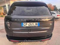 Usata Land Rover Range Rover HSE 249 CV (183 kW) 2023 Carpathian grey SUV