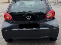 Usata Toyota Aygo 67 CV (49 kW) 2008 Grigio Utilitaria