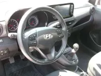 Usata Hyundai i10 Advanced Plus 67 CV (49 kW) 2020 Rosso dinamico Utilitaria