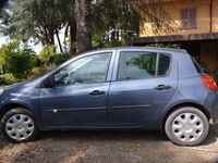 Usata Renault Clio II Luxe 75 CV (55 kW) 2007 Blu Berlina