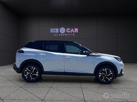 Usado Peugeot 2008 GT 131 HP (96 kW) 2022 Branco SUV