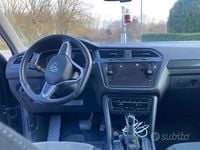 Usata VW Tiguan R-line 177 CV (130 kW) 2023 Blu SUV