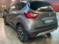 Usata Renault Captur 90 CV (66 kW) 2015 Grigio SUV