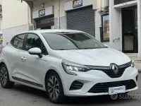 Usata Renault Clio V 140 CV (102 kW) 2021 Bianco Utilitaria