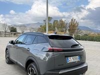Usata Peugeot 2008 GT 130 CV (95 kW) 2024 Grigio SUV