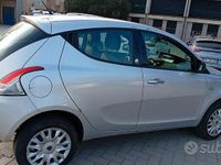 Usata Lancia Ypsilon 85 CV (62 kW) 2014 Grigio Utilitaria