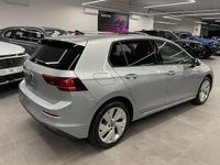 Nuova VW Golf VIII 149 CV (109 kW) 2025 Argento Berlina