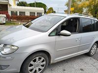 Usata VW Touran 136 CV (100 kW) 2010 Grigio Monovolume
