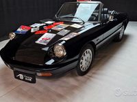 Usata Alfa Romeo Spider 130 CV (95 kW) 1992 Nero Cabrio