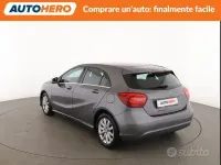 Usado Mercedes A160 Business 90 CV (66 kW) 2016 Gris Berlina