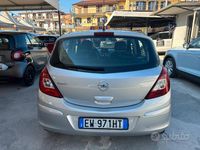 Usata Opel Corsa Edition 85 CV (62 kW) 2014 Grigio Berlina