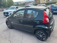Usata Peugeot 107 68 CV (50 kW) 2008 Other Utilitaria