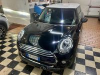 Usata Mini Cooper Hype 136 CV (100 kW) 2017 Nero/tetto bianco Utilitaria