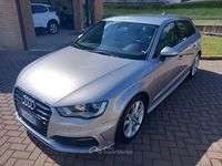 Usata Audi A3 Attraction 110 CV (80 kW) 2015 Argento Berlina