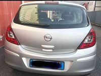 Usata Opel Corsa Edition 86 CV (63 kW) 2013 Argento Utilitaria