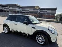 Begagnad Mini ONE 102 HK (75 kW) 2016 Halvkombi