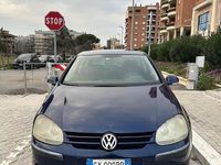 Usata VW Golf V 122 CV (89 kW) 2005 Blu Utilitaria