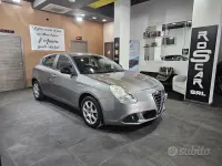 Usata Alfa Romeo Giulietta Distinctive 105 CV (77 kW) 2013 Grigio Utilitaria