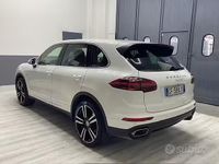 Usata Porsche Cayenne 250 CV (183 kW) 2016 Bianco SUV