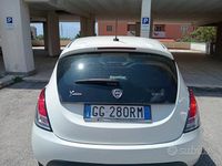 Usata Lancia Ypsilon 69 CV (50 kW) 2021 Bianco Utilitaria