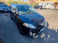 Usata Lancia Ypsilon 80 CV (58 kW) 2019 Blu Utilitaria