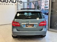 Usata Mercedes B200 Premium 156 CV (114 kW) 2013 Verde Monovolume