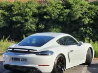 Usata Porsche 718 400 CV (294 kW) 2023 Cabrio