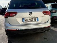 Gebraucht VW Tiguan 150 PS (110 kW) 2021 Grau SUV