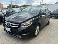 Usata Mercedes B180 109 CV (80 kW) 2018 Nero Utilitaria