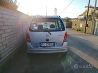 Usata Opel Agila 75 CV (55 kW) 2000 Grigio Monovolume