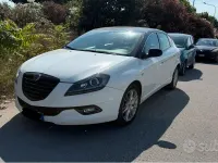 Usata Lancia Delta 190 CV (139 kW) 2014 Bianco Utilitaria