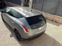 Usata Lancia Delta 120 CV (88 kW) 2011 Marrone Utilitaria