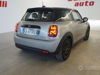 Usata Mini Cooper SE Essential 75 kW (102 CV) 2023 Grigio Utilitaria