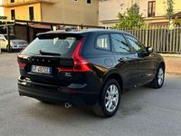 Usata Volvo XC60 Momentum 197 CV (144 kW) 2021 Nero SUV