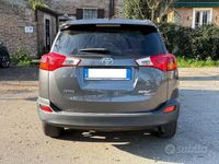 Usata Toyota RAV4 Style 124 CV (91 kW) 2015 Grigio SUV