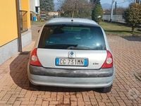 Usata Renault Clio II Expression 75 CV (55 kW) 2003 Grigio Berlina