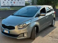 Usata Kia Carens 115 CV (84 kW) 2015 Giallo Monovolume