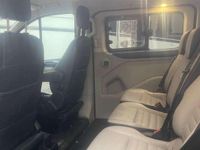 Usata Ford Tourneo Titanium 184 CV (135 kW) 2020 Bronzo Monovolume