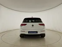 Usata VW Golf VIII Life 110 CV (80 kW) 2023 Pure white Berlina