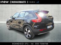 Usata Volvo XC40 Momentum 130 CV (95 kW) 2022 Nero SUV