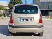 Usata Lancia Musa 95 CV (69 kW) 2005 Oro Monovolume