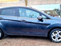 Usata Ford Fiesta 82 CV (60 kW) 2009 Grigio Utilitaria