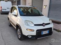 Usata Fiat Panda 4x4 S 75 CV (55 kW) 2013 Bianco Utilitaria