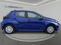 Usata Mazda 2 116 CV (85 kW) 2025 Glass blue Utilitaria