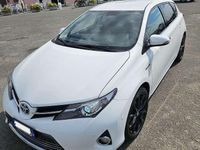 Usata Toyota Auris Hybrid Business Edition 99 CV (72 kW) 2015 Bianco Berlina