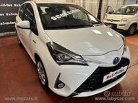 Usata Toyota Yaris Hybrid Business Edition 73 CV (53 kW) 2020 Bianco Berlina
