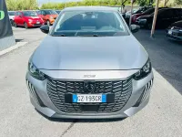 Usata Peugeot 208 Allure 101 CV (74 kW) 2025 Argento Utilitaria